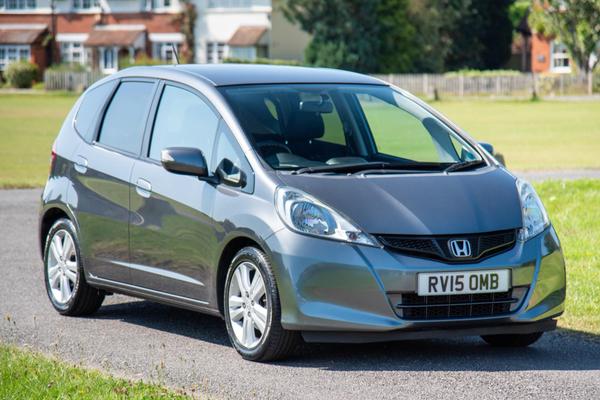 Used 2015 Honda Jazz 1.4 i-VTEC ES Plus Euro 5 5dr Cosmic Grey at Little Wick Green