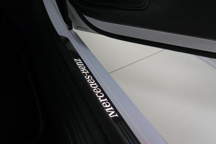 Used Mercedes-Benz A Class YK71MWD 18