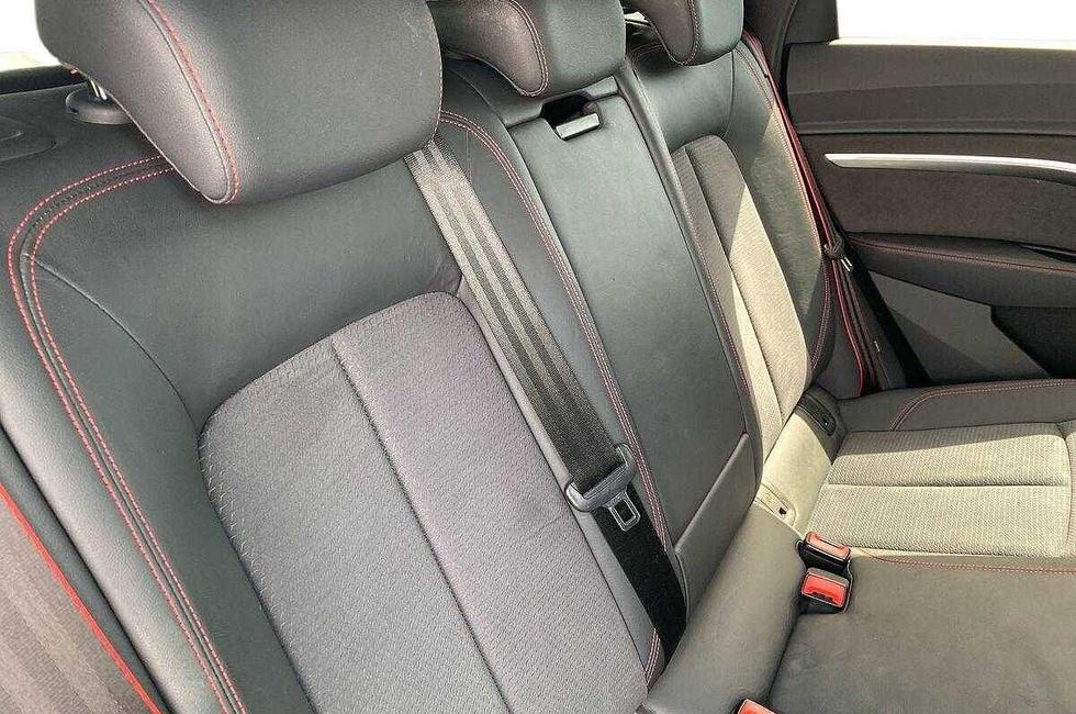 Audi Q8 Photo at-17b9abc95ab1481598afc722c3891e61.jpg
