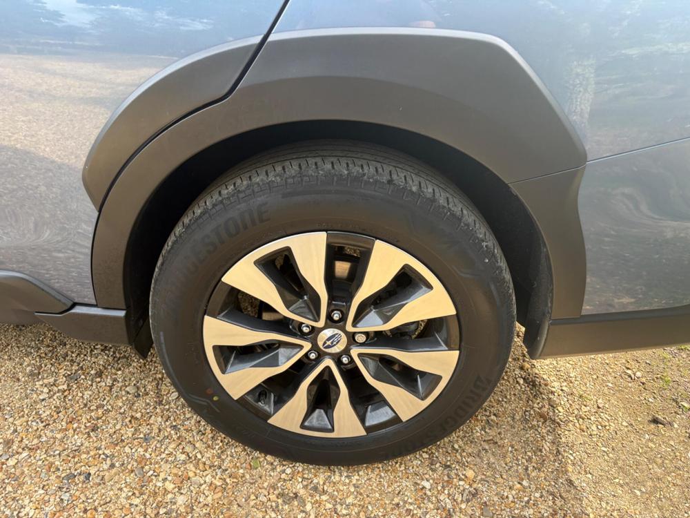 Subaru Outback Photo at-17d9a9108d744c3fa971f11c12b0120b.jpg
