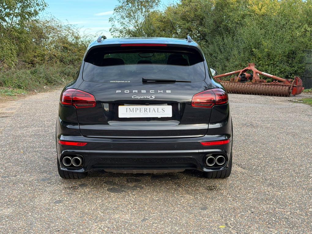 Used Porsche Cayenne W121GHT 11