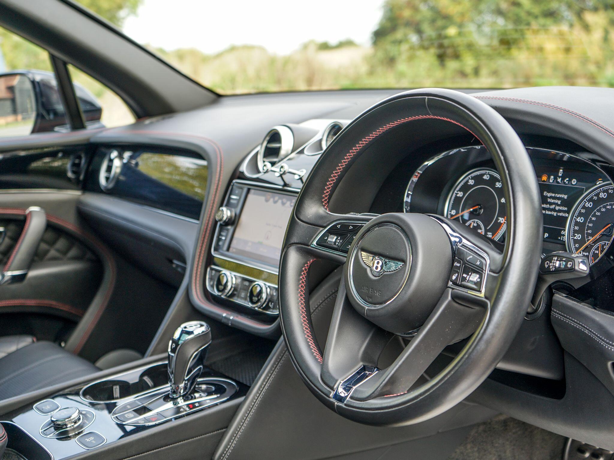 Bentley Bentayga 4.0 V8 Auto 4WD Euro 6 (s/s) 5dr — photo 26