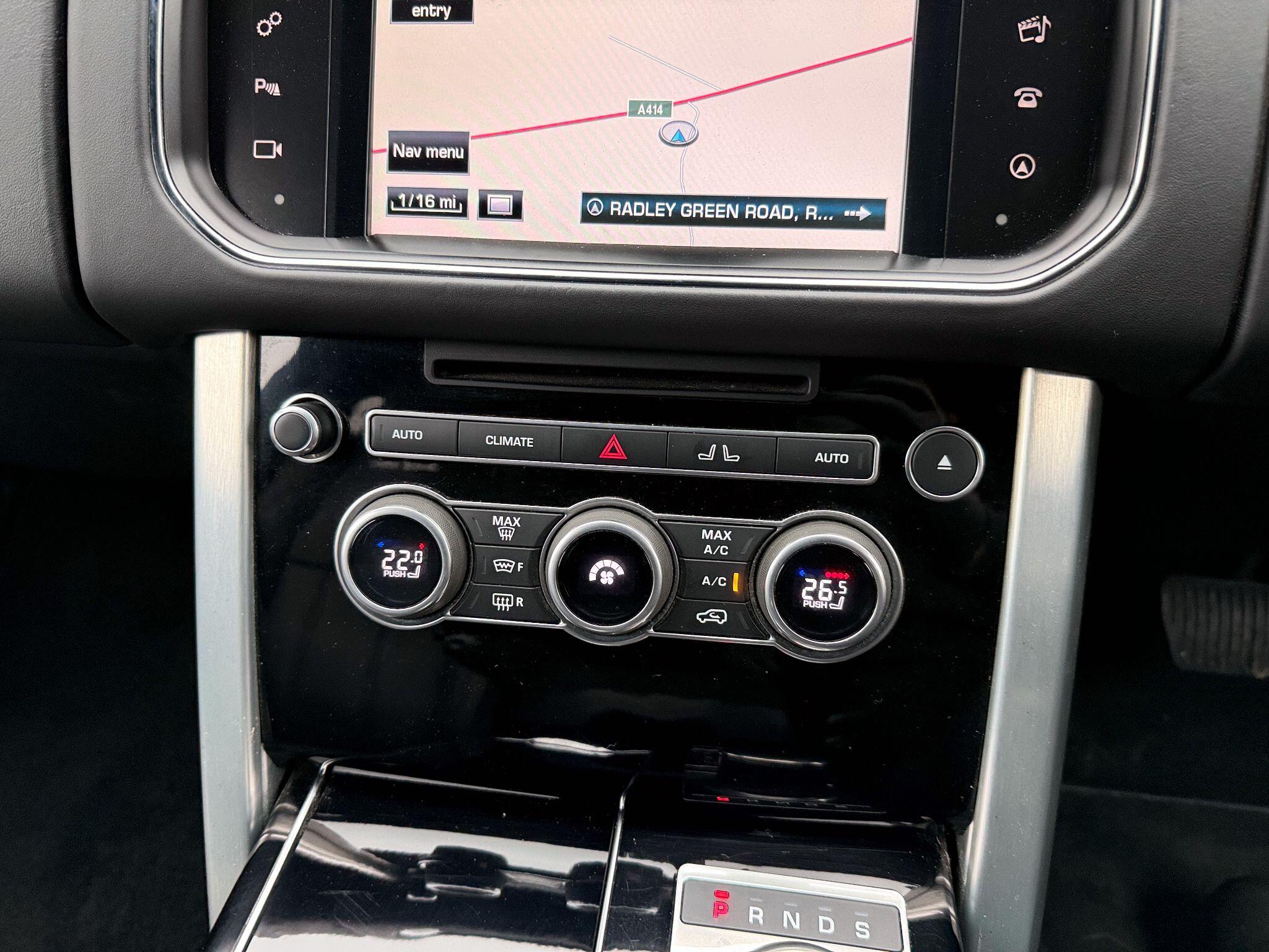 Land Rover Range Rover 3.0 TD V6 Vogue Auto 4WD Euro 6 (s/s) 5dr — photo 23