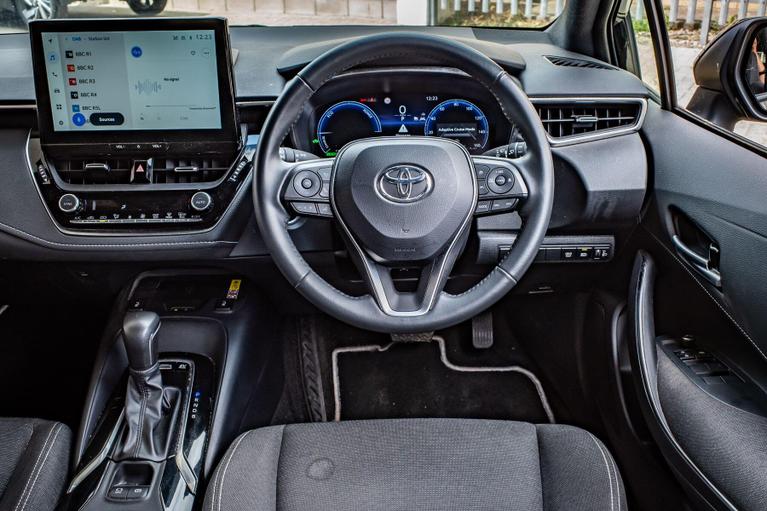 Used Toyota Corolla VU73WKJ 25