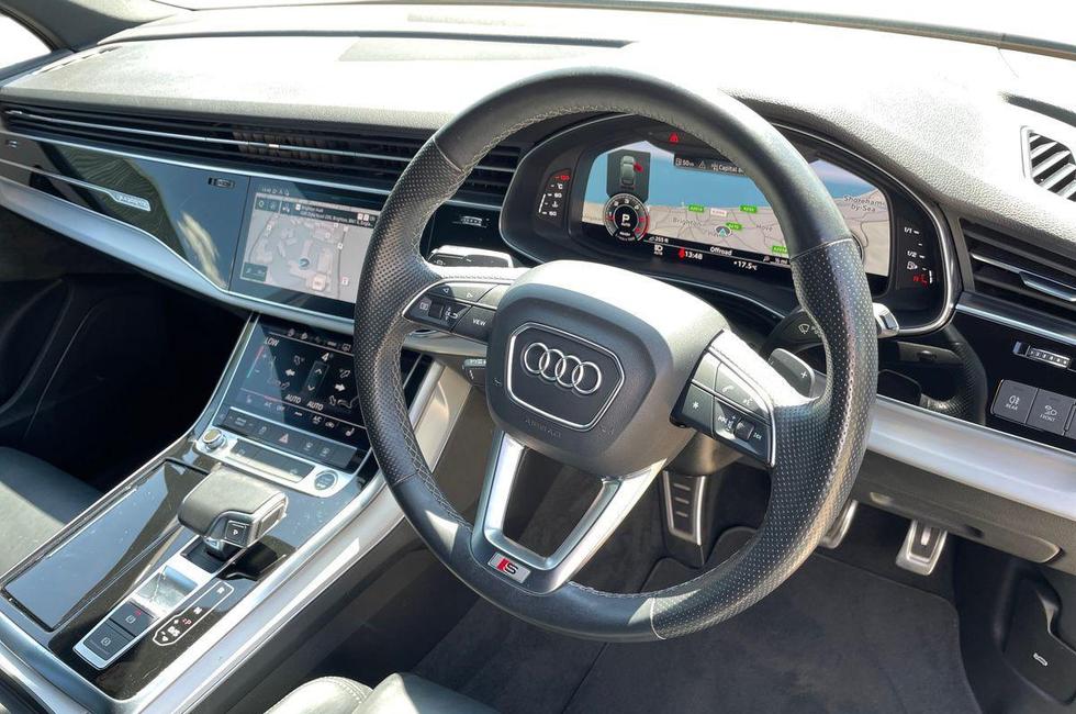 Audi Q7 Photo at-187d5bef31fe401f9e0c9f49d6d34dcc.jpg