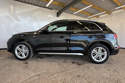 Audi Q5 Photo at-1881494a8a4a404bb4ea4a9ab47be539.jpg