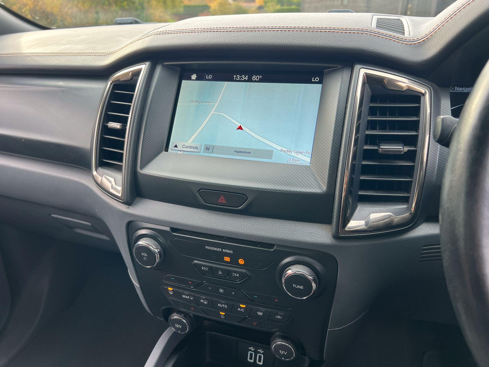 Ford Ranger 3.2 TDCi Wildtrak Auto 4WD Euro 5 4dr — photo 25