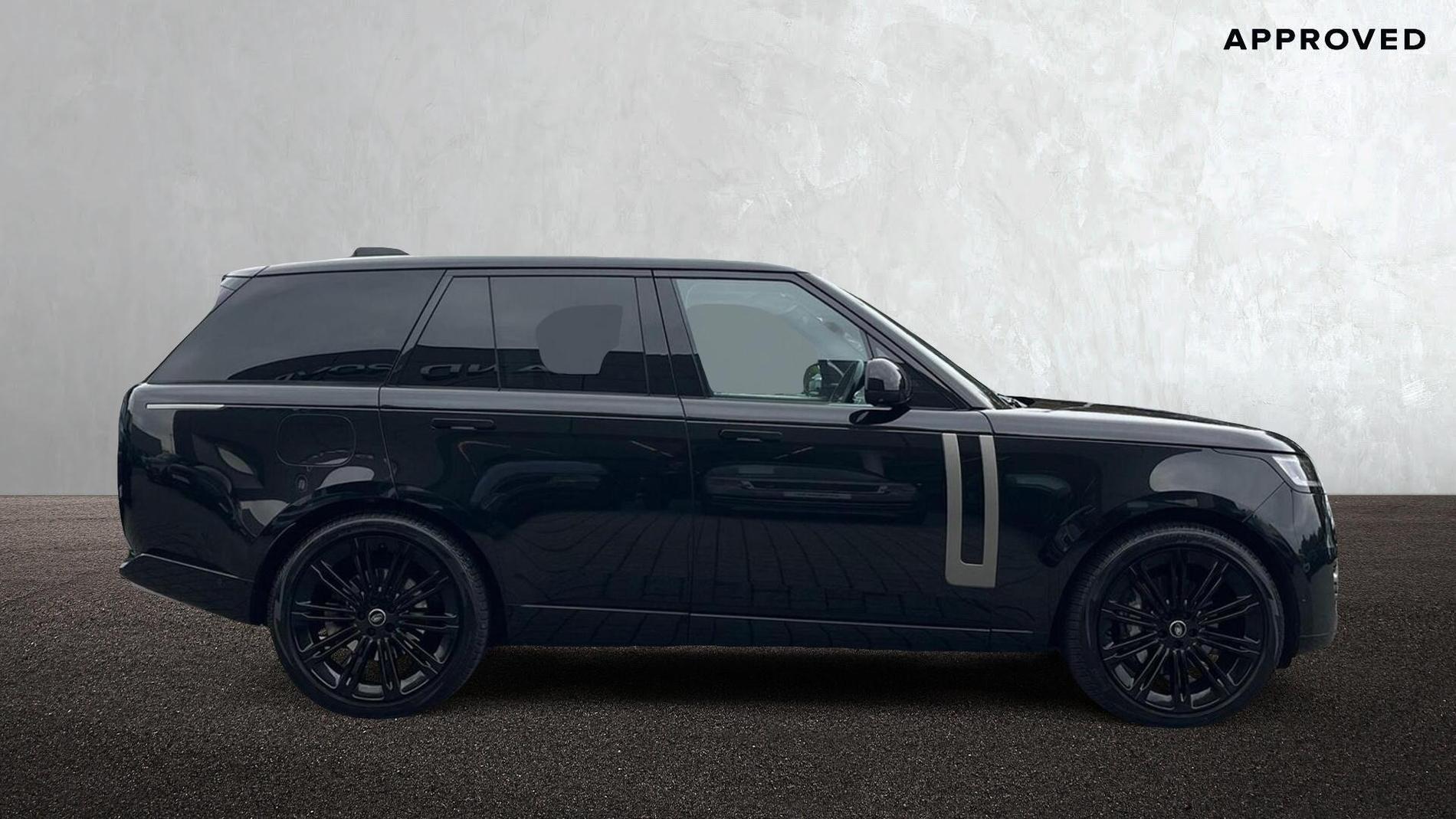 Land Rover Range Rover Photo at-18e1115be4714791ba1bb26ee63b7c05.jpg