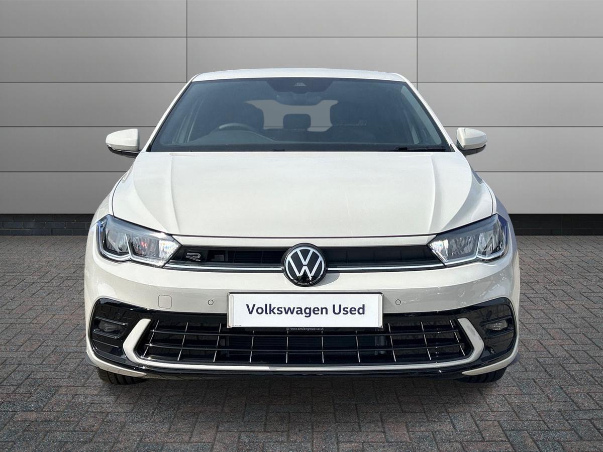 Volkswagen Polo Photo at-18f10e0c205f460f98a96ed2c1b73c5e.jpg