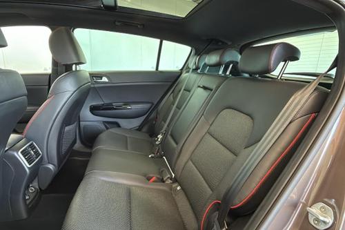 Kia SPORTAGE Photo at-18f2b228fd73411b8e0a71a94ee6475a.jpg