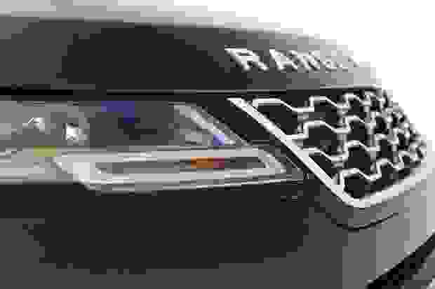 Land Rover RANGE ROVER EVOQUE Photo at-191a027a85b640ef9d57137f13d72f7b.jpg