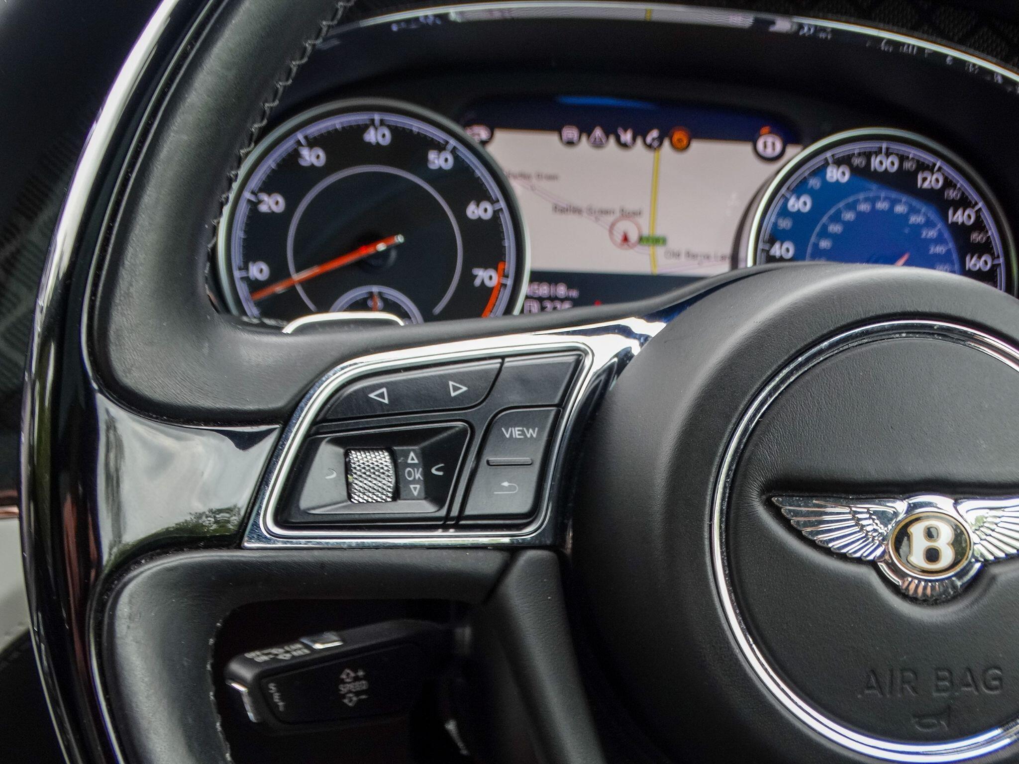 Bentley Bentayga 4.0 V8 Auto 4WD Euro 6 (s/s) 5dr — photo 44