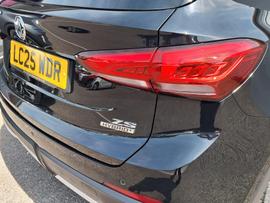 MG MG ZS Photo 8