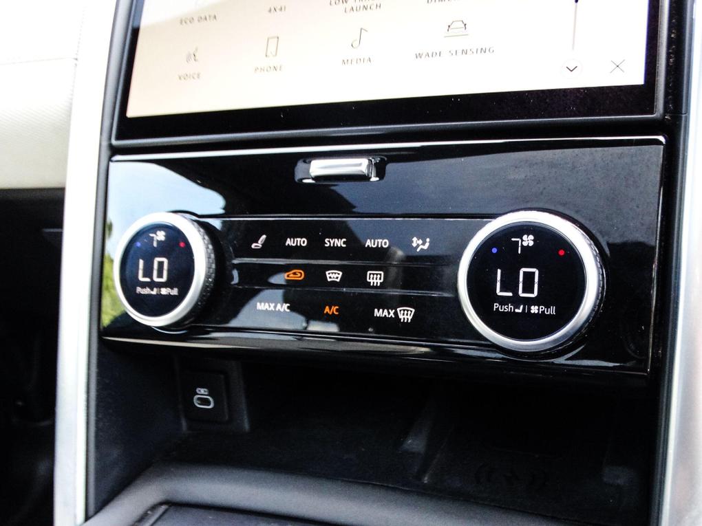 Used Land Rover Discovery CE23BUH 38