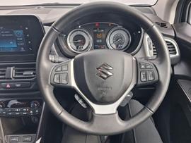 Suzuki S-Cross Photo 14