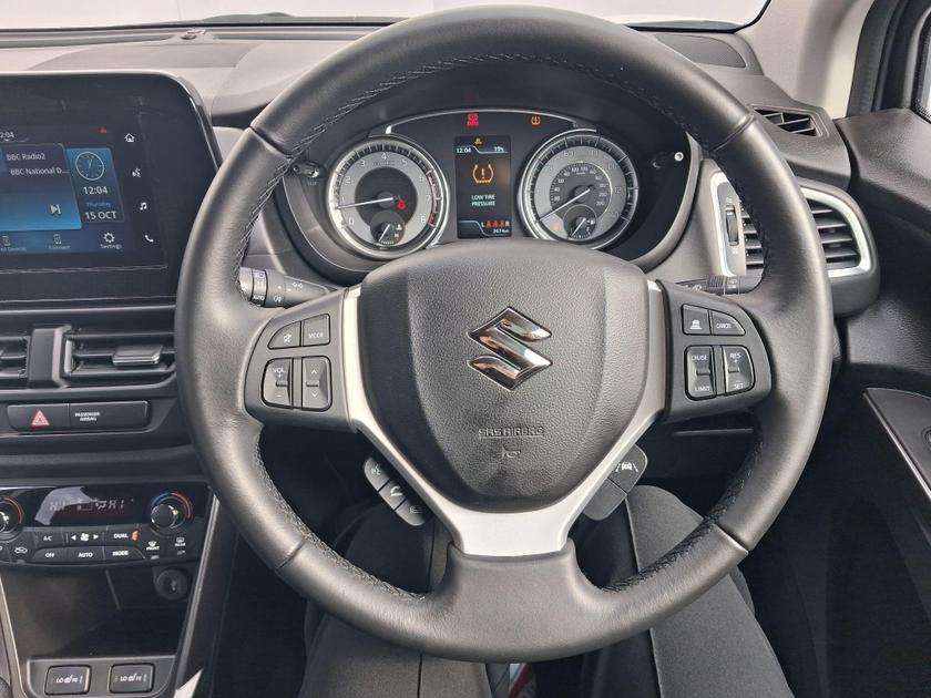 Suzuki S-Cross Photo at-194961288fcd4434a0241ab4c82bb790.jpg