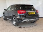 Mercedes-Benz GLA-CLASS Photo 1