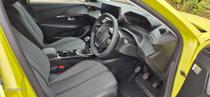 Peugeot 208 Photo 9