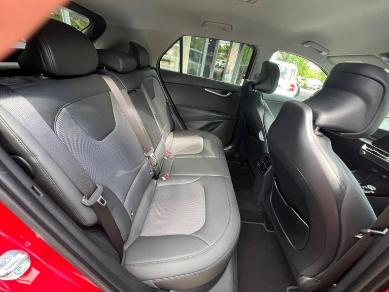 Used Kia Niro WG25UAZ 10