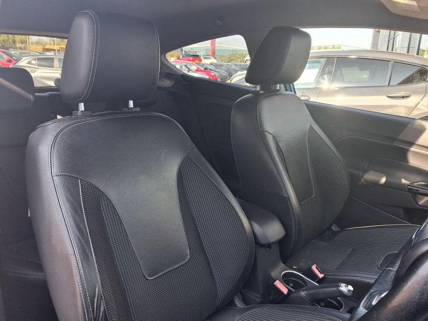 Ford Fiesta Photo at-19b310658c1a4109959320e8e2dfa0e4.jpg