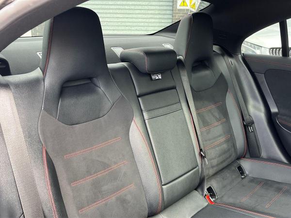 Mercedes-Benz CLA Photo at-19b82934ac754ef69f7267894116aabc.jpg