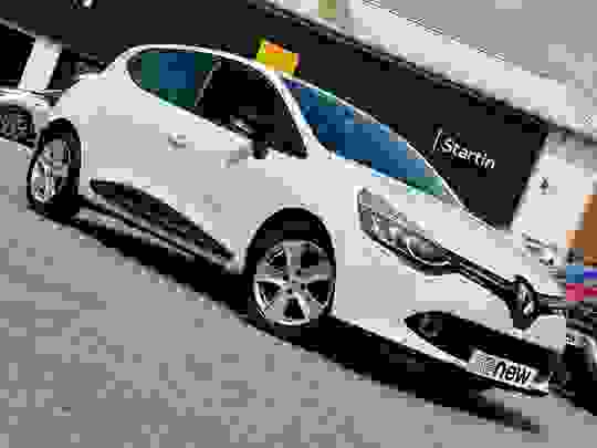 Renault Clio Photo at-19bb230569fd4667860442d303c568cc.jpg