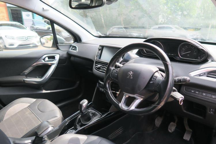 Used Peugeot 2008 BU18FGZ 12