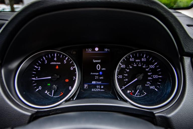 Used Nissan Qashqai DV21XHR 21