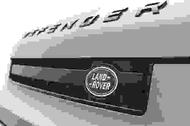 Land Rover DEFENDER Photo at-19d808699ddb4db4800fd79f40bb151e.jpg