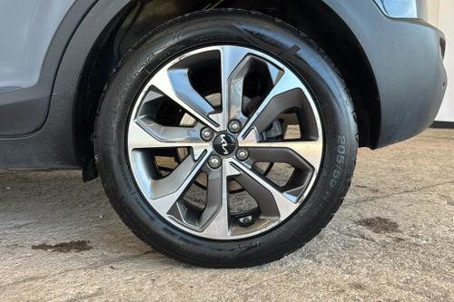 Kia STONIC Photo at-19e5e09b9c604b07be731a92600327c5.jpg