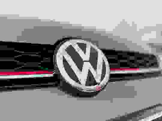 Volkswagen Golf Photo at-19eb58eaab544ea484bdb808edf5e88c.jpg