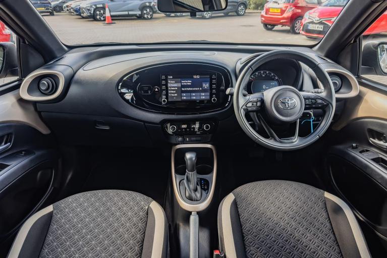 Used Toyota Aygo X WU73OPP 8