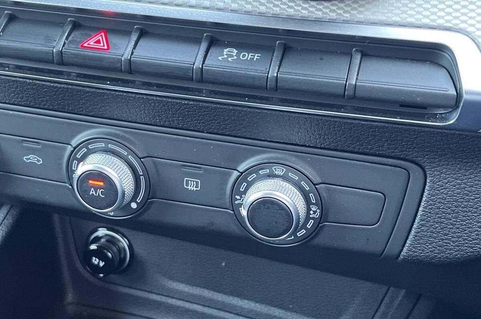 Audi Q2 Photo at-1a153bda097d41c8b637a2bc13672649.jpg