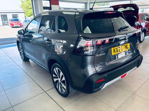 Suzuki S-Cross Photo 4