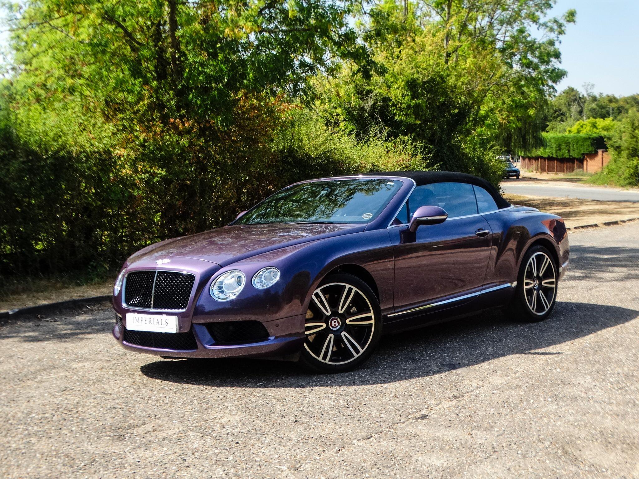 Bentley Continental 4.0 V8 GTC Convertible 2dr Petrol Auto 4WD Euro 5 (507 ps) — photo 29