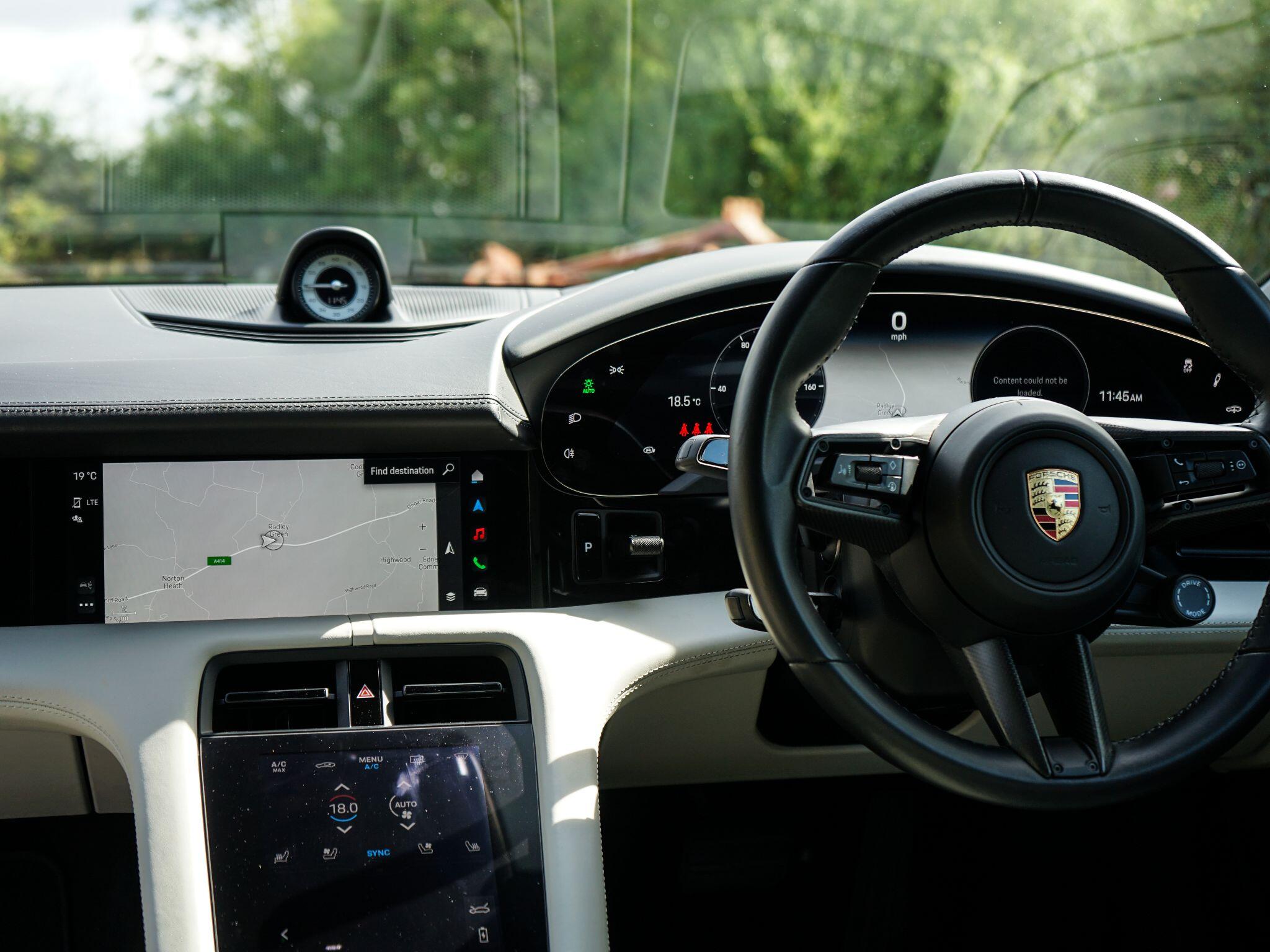 Porsche Taycan Performance Plus 93.4kWh 4S Sport Turismo 5dr Electric Auto 4WD (11kW Charger) (571 ps) — photo 22