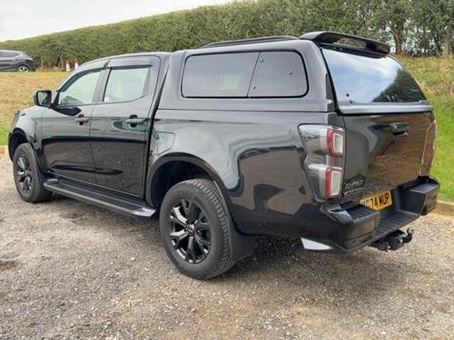 Isuzu D-MAX Photo at-1a69ad30acdb410688fab0dc9bf3a48f.jpg