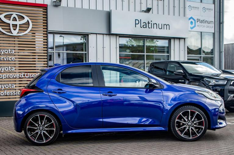 Used Toyota Yaris WU73OPO 3
