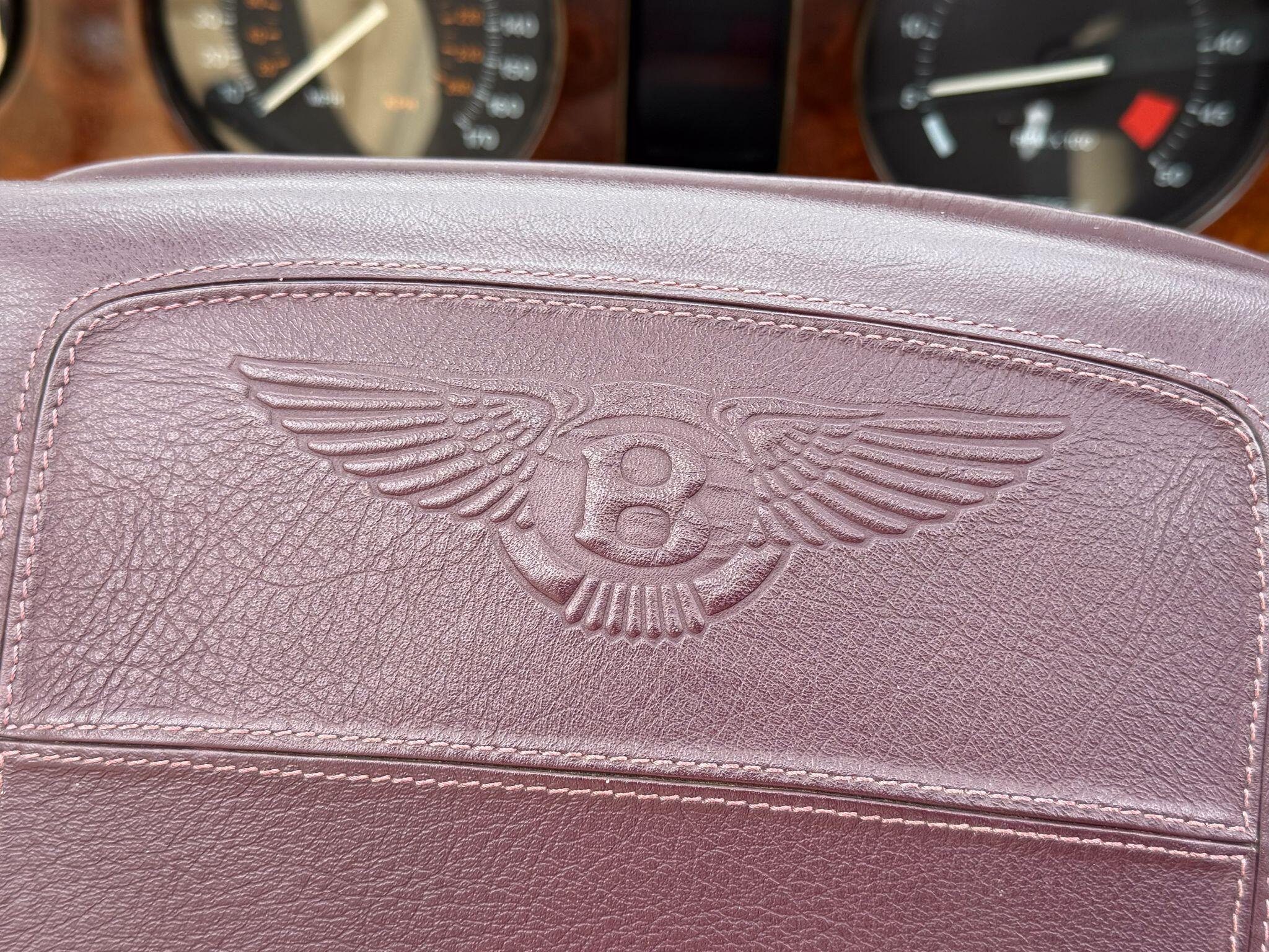 Bentley Azure 6.8 Convertible 2dr Petrol Automatic (422 g/km 385 bhp) — photo 22