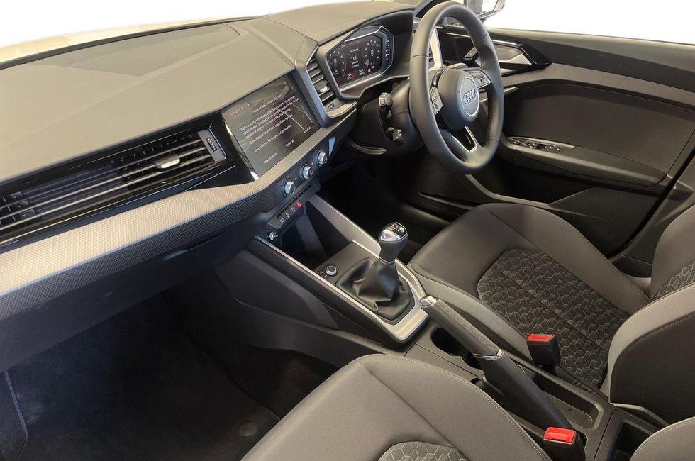 Audi A1 Photo at-1ae7fcfe4c9e45908db916f58c7db988.jpg