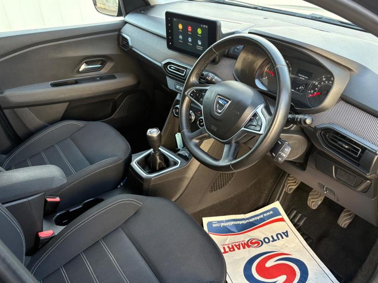 Used Dacia Jogger VE22XFG 9