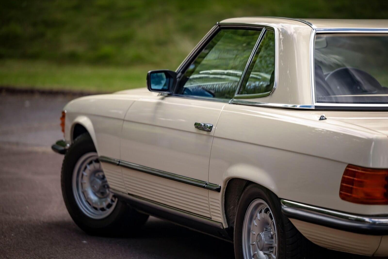Mercedes-Benz 500 SL — photo 13