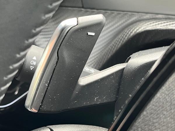 Used Peugeot 2008 BJ73UPP 43