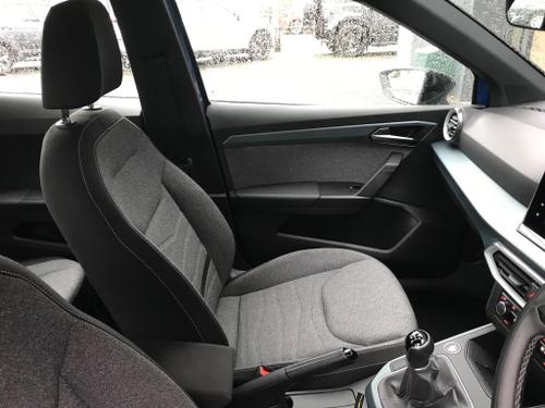 SEAT Arona Photo at-1b703092ee77427ebb826b81a1158619.jpg