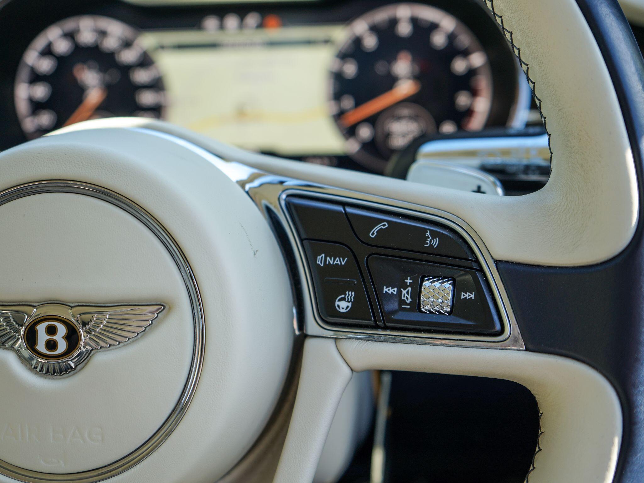 Bentley Continental 4.0 V8 GT Coupe 2dr Petrol Auto 4WD Euro 6 (s/s) (550 ps) — photo 36