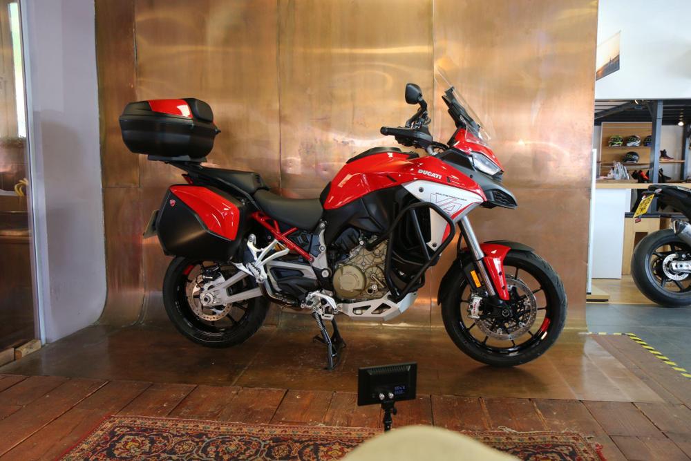 Ducati Multistrada V4 Photo at-1b9f38279996492785352f9dc35cbf30.jpg