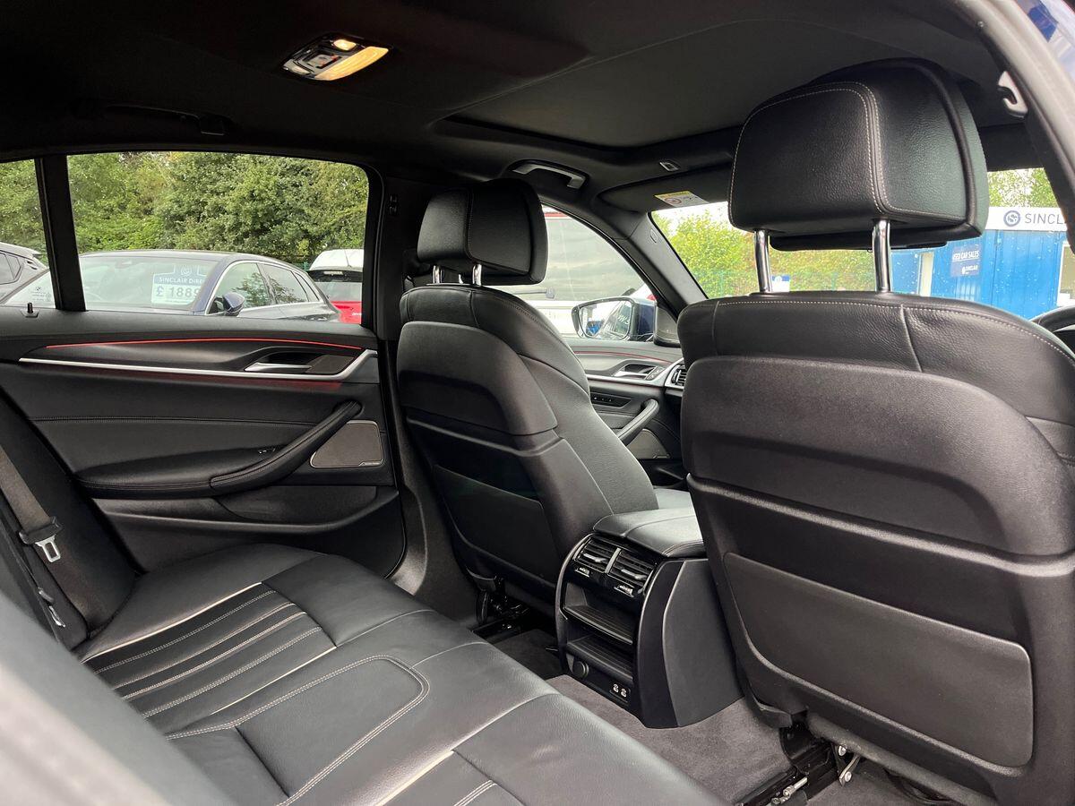 BMW 5 Series Photo 24