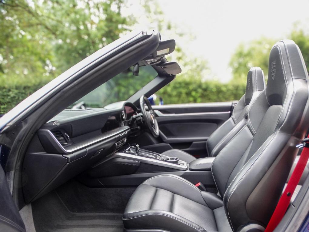 Used Porsche 911 FN69CXS 3