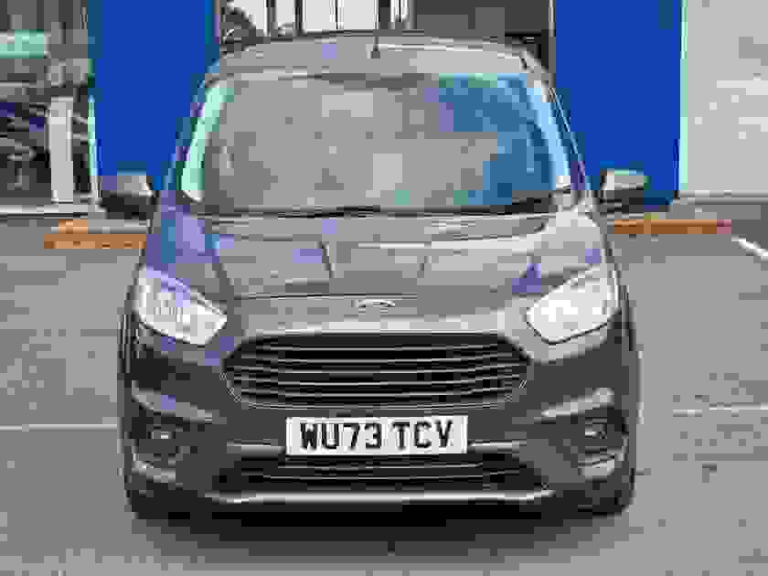 Ford Transit Courier Photo at-1c3f97d3f7324e8c9c0aba8d0c133605.jpg