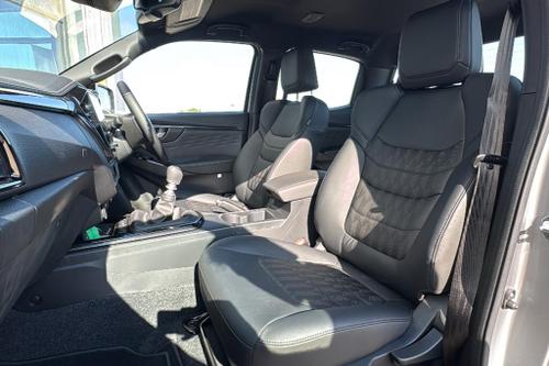 Isuzu D-MAX Photo at-1c42793de4224f998c8a5ae0cb6455d2.jpg